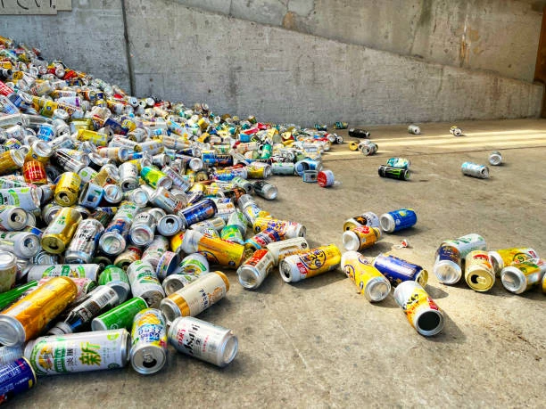 Latas para reciclagem de lixo em São Gonçalo