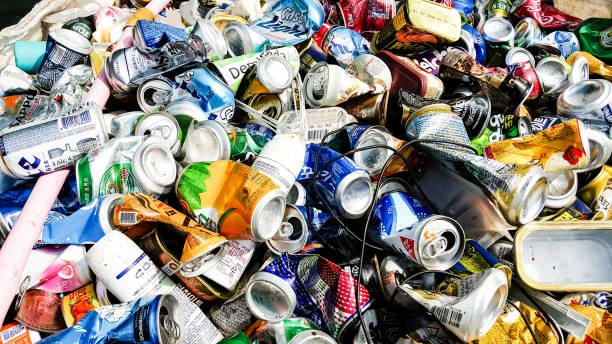 Reciclagem com latinhas